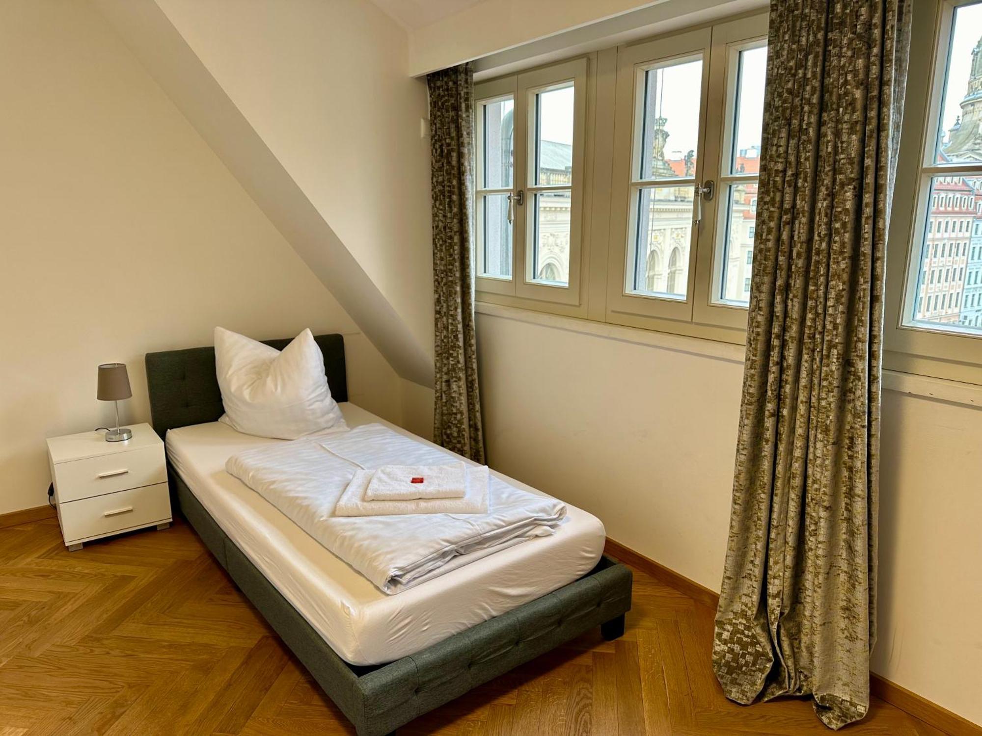 Exklusives Apartment Mit Einmaligem Blick Zur Frauenkirche - Parkplatz Kostenfrei Дрезден Экстерьер фото